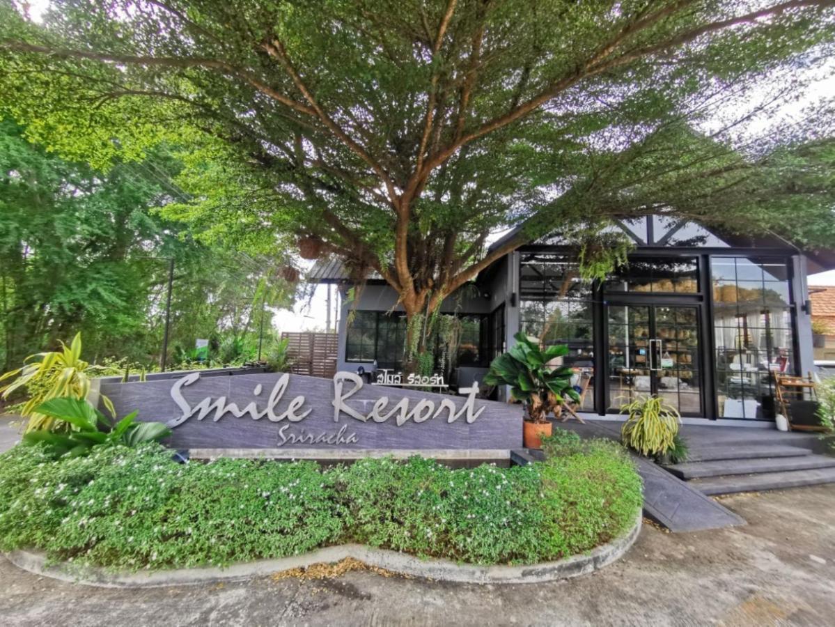Smile Resort Sriracha Si Racha Extérieur photo
